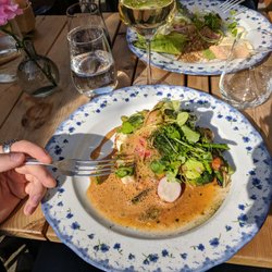 Kungsportshuset Matbar - Torskrygg med potatis och "skaldjursvelouté"   samt rättens rekommenderade vita vin