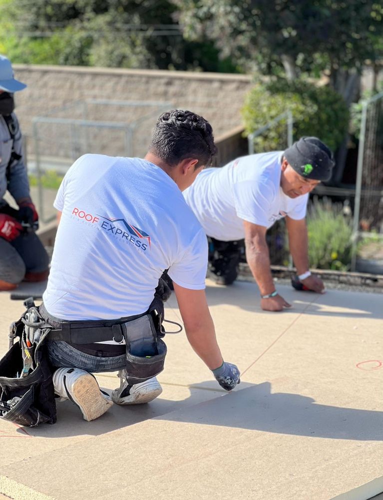 Slide of ROOF EXPRESS