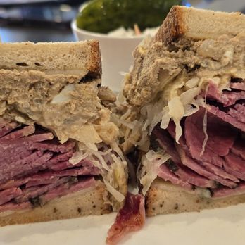 MAX & LOUIE’S NEW YORK DINER - Updated April 2025 - 3243 Photos & 2907