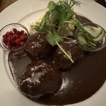 Stockholms Gästabud - Swedish meatballs - Scandinavian Near Me - Gamla stan, Alberta Stockholms Gästabud - Swedish meatballs - Scandinavian Near Me - Gamla stan, Alberta