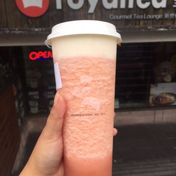 Royaltea - Fresh watermelon with mousse (green tea) - Bubble Tea Near Me - Toronto, Ontario