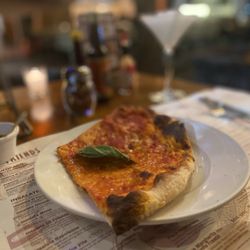 50 friends - Margarita Pizza well done