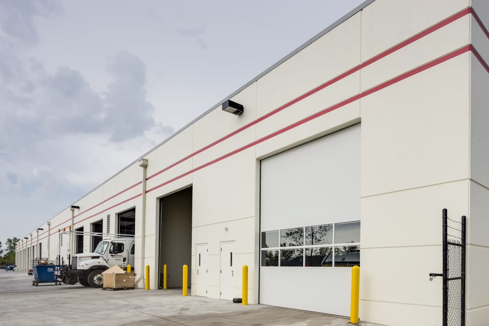 AUTO TRUCK GROUP Updated October 2024 3699 N Booth Ave, Kansas City