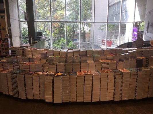 LIBRERÍAS GANDHI - Miguel Ángel de Quevedo 121, México, D.F., Mexico ...