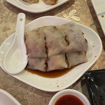 Jade Dynasty Seafood Restaurant - Char siu in look fun noodles - Dim Sum Near Me - Honolulu, Hawaii Jade Dynasty Seafood Restaurant - Char siu in look fun noodles - Dim Sum Near Me - Honolulu, Hawaii