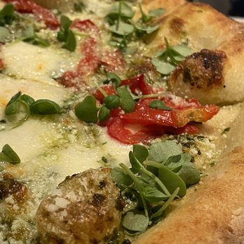 Sixty Vines - Margarita pizza - New American Near Me - Dallas, Texas Sixty Vines - Margarita pizza - New American Near Me - Dallas, Texas