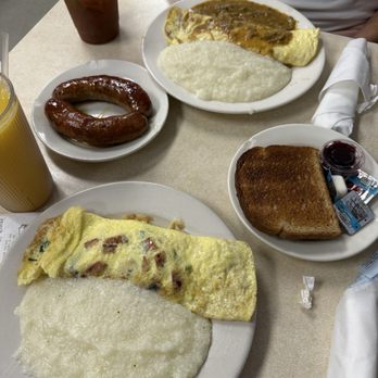 Mother's Restaurant - Jerry's Omelet, Mae's Omelet, hot sausage,grits - Cajun/Creole Near Me - New Orleans, Louisiana Mother's Restaurant - Jerry's Omelet, Mae's Omelet, hot sausage,grits - Cajun/Creole Near Me - New Orleans, Louisiana