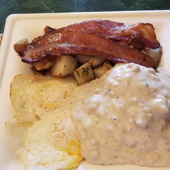 Egghead's Restaurant - Breakfast & Brunch Near Me - Fort Bragg, California