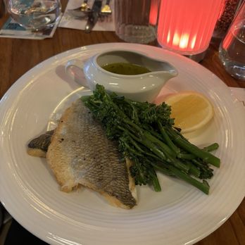 Davy Byrnes - Sea bream - Gastropubs Near Me - Dublin, D