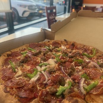Tastivo Pizza - Combo Pizza (Large 14") with bacon - Pizza Near Me - Winnetka, California Tastivo Pizza - Combo Pizza (Large 14") with bacon - Pizza Near Me - Winnetka, California