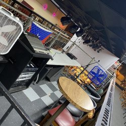 The Beer Vault - Light n sound cage for the entertainment