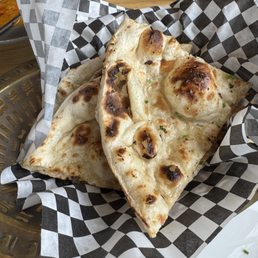 Garlic naan