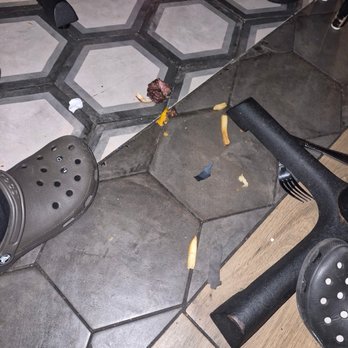 Hard Rock Cafe - Food on the floor!! - American Near Me - Myrtle Beach, South Carolina Hard Rock Cafe - Food on the floor!! - American Near Me - Myrtle Beach, South Carolina