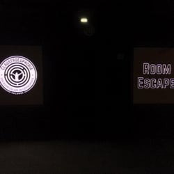 ClaustroEuphoria Room Escape