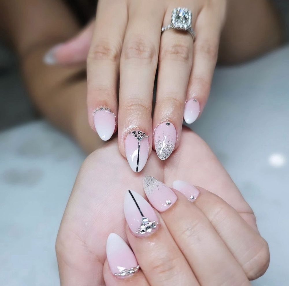 CLOUD 9 NAIL LOUNGE Updated August 2024 112 Photos & 20 Reviews 20940 Frederick Rd