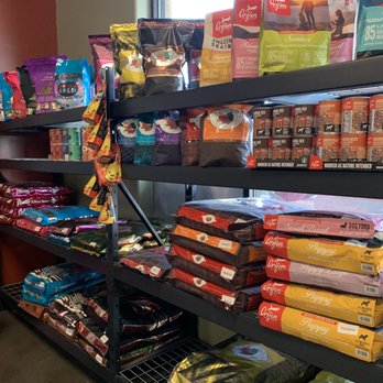 Barking Dogs Self-Wash & Grooming  - Gilbert - Dog food - Pet Stores Near Me - Gilbert, Arizona