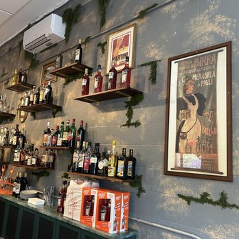 Bormio - Cocktail Bars Near Me - St. Peters, Missouri