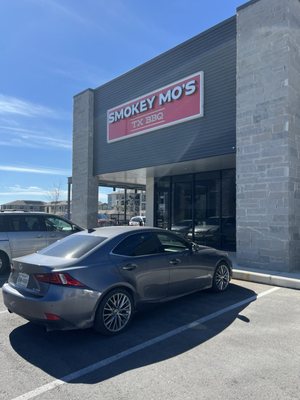 Smokey Mo's BBQ by null