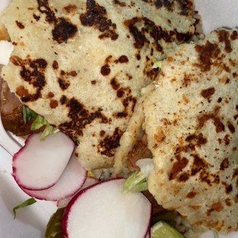 El Vino Taco Truck - Gorditas de birria - Food Trucks Near Me - Lodi, California