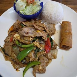 Beef Drunken Noodles, Spice Level 6, Lunch Special Beef Drunken Noodles, Spice Level 6, Lunch Special