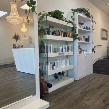 Angie's Salon - Hair Salons Near Me - Las Vegas, Nevada