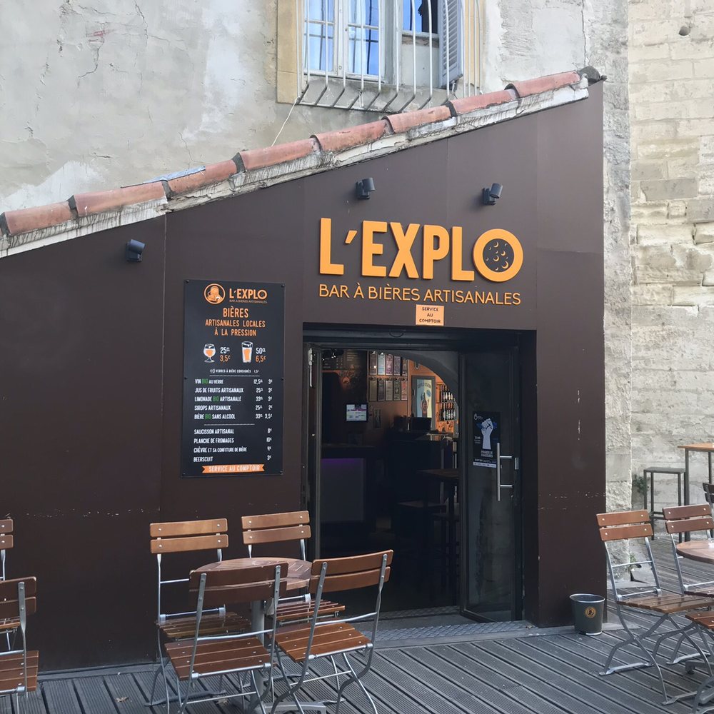 L’Explo - Entrance off terrace - Beer Bar Near Me - Avignon, 84