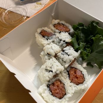 Sakana sushi - Spicy Tuna Roll - Japanese Near Me - La Canada Flintridge, California Sakana sushi - Spicy Tuna Roll - Japanese Near Me - La Canada Flintridge, California