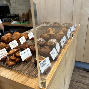 Café Dear Leon - Pastries Fall 2022 - Cafes Near Me - Baltimore, Maryland Café Dear Leon - Pastries Fall 2022 - Cafes Near Me - Baltimore, Maryland