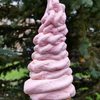 Happy Cones - Pina strawberry - Food Trucks Near Me - Edgewater, Colorado Happy Cones - Pina strawberry - Food Trucks Near Me - Edgewater, Colorado