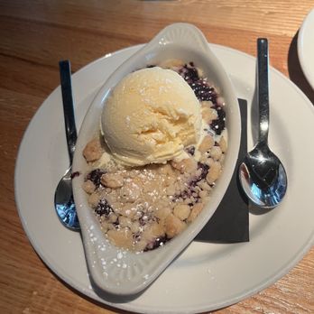 Caroline - Blueberry cobbler - Bakeries Near Me - Austin, Texas Caroline - Blueberry cobbler - Bakeries Near Me - Austin, Texas