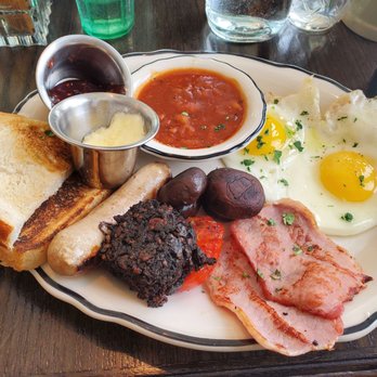 Pleasant House Pub - English breakfast - British Near Me - Chicago, Illinois Pleasant House Pub - English breakfast - British Near Me - Chicago, Illinois