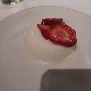 Red Hat on the River - Dessert - Seafood Near Me - Irvington, New York Red Hat on the River - Dessert - Seafood Near Me - Irvington, New York