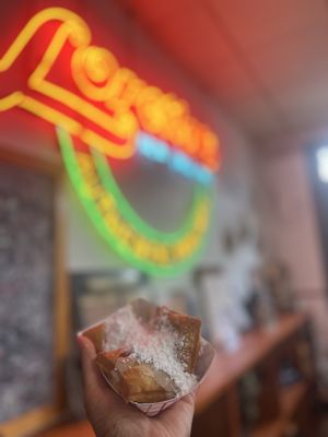 Loretta's Authentic Pralines by null