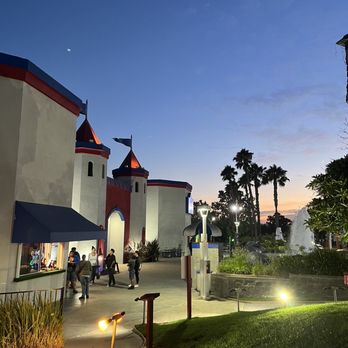 Six Flags Great America Santa Clara, CA - Last Updated May 2025 - Yelp