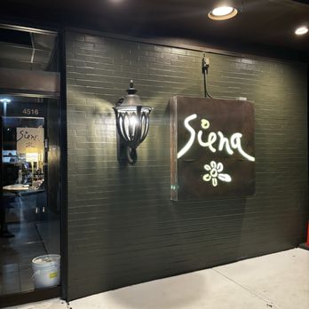 Siena Restaurant - Outside - Diners Near Me - Snyder, New York
