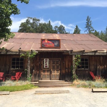 Val du Vino - Only operAting winery and vineyard on Main St. - Wineries Near Me - Murphys, California Val du Vino - Only operAting winery and vineyard on Main St. - Wineries Near Me - Murphys, California