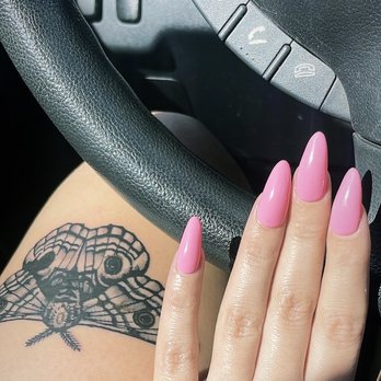 FÜMA Nail Bar - Waxing Near Me - Cypress, California