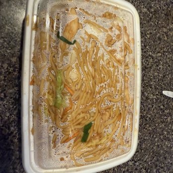 Szechuan Kitchen - Chicken lo mein - Chinese Near Me - Middlesex, New Jersey