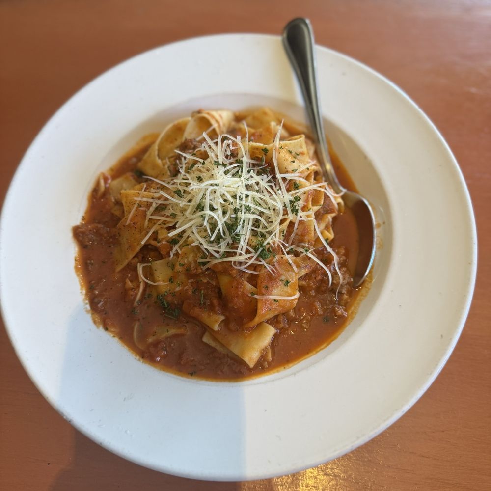 Cafe Mundial - Bolognese Pasta - Lounges Near Me - Monrovia, California