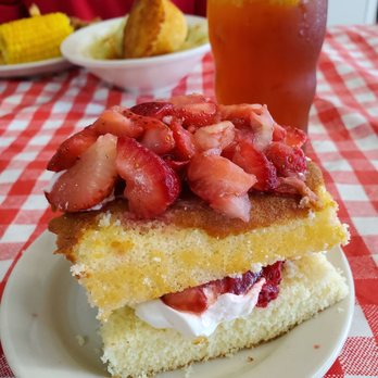 Matthews Cafeteria - Strawberry Shortcake - Southern Near Me - Tucker, Georgia Matthews Cafeteria - Strawberry Shortcake - Southern Near Me - Tucker, Georgia