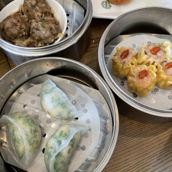 Tim Ho Wan - Steam dumpling with shrimp and chives, beef balls, shrimp shumai, def fried chicken bun. - Dim Sum Near Me - Katy, Texas Tim Ho Wan - Steam dumpling with shrimp and chives, beef balls, shrimp shumai, def fried chicken bun. - Dim Sum Near Me - Katy, Texas