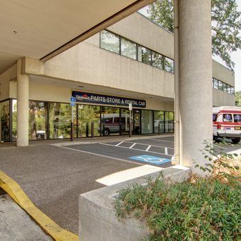 Landmark Ford - Car Dealers Near Me - Tigard, Oregon