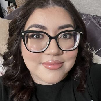 IDS Artistry - Makeup with indoor lighting - Makeup Artists Near Me