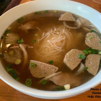 Pho Viet - R4. Tai Bo Vien Pho - Rare Steak and Beef Meatball (XL) - Vietnamese Near Me - Citrus Heights, California Pho Viet - R4. Tai Bo Vien Pho - Rare Steak and Beef Meatball (XL) - Vietnamese Near Me - Citrus Heights, California