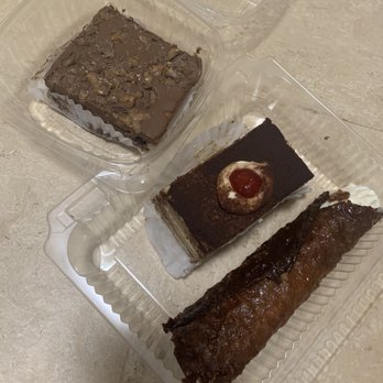 Bova's Bakery - Tiramisu Cake Florentine cannoli heath bar - Bakeries Near Me - Boston, Massachusetts Bova's Bakery - Tiramisu Cake Florentine cannoli heath bar - Bakeries Near Me - Boston, Massachusetts