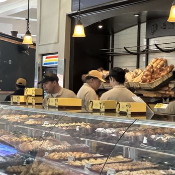 Porto's Bakery & Cafe - breads & pastries - Bakeries Near Me - Burbank, California Porto's Bakery & Cafe - breads & pastries - Bakeries Near Me - Burbank, California