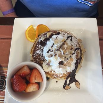 Kaffee Haus - Chunky Monkey Pancakes with Strawberries on the side - Breakfast & Brunch Near Me - Puerto Peñasco, SON