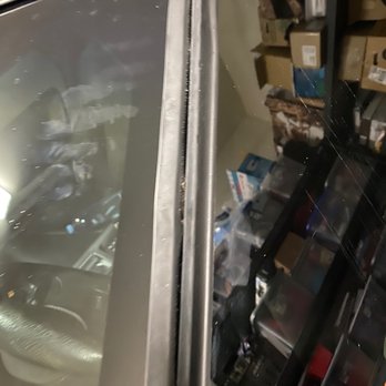 Safelite AutoGlass - Bend seal trim holding window seal - Auto Glass Services Near Me - Prescott, Arizona Safelite AutoGlass - Bend seal trim holding window seal - Auto Glass Services Near Me - Prescott, Arizona