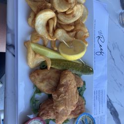 The Reef Restaurant - Adventurer Oceanfront