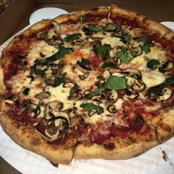 Mia Marco's Pizza - Bobo. Today's pizza was delicious - Food Trucks Near Me - Selma, Texas